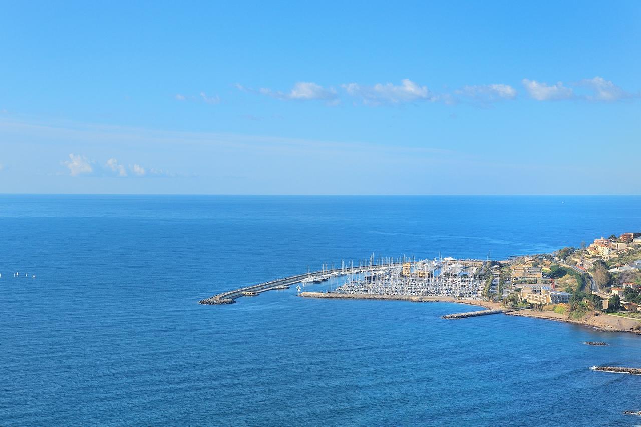Silvia Degli Aregai Apartment ซานตาสเตฟาโน อัล มาเร ภายนอก รูปภาพ